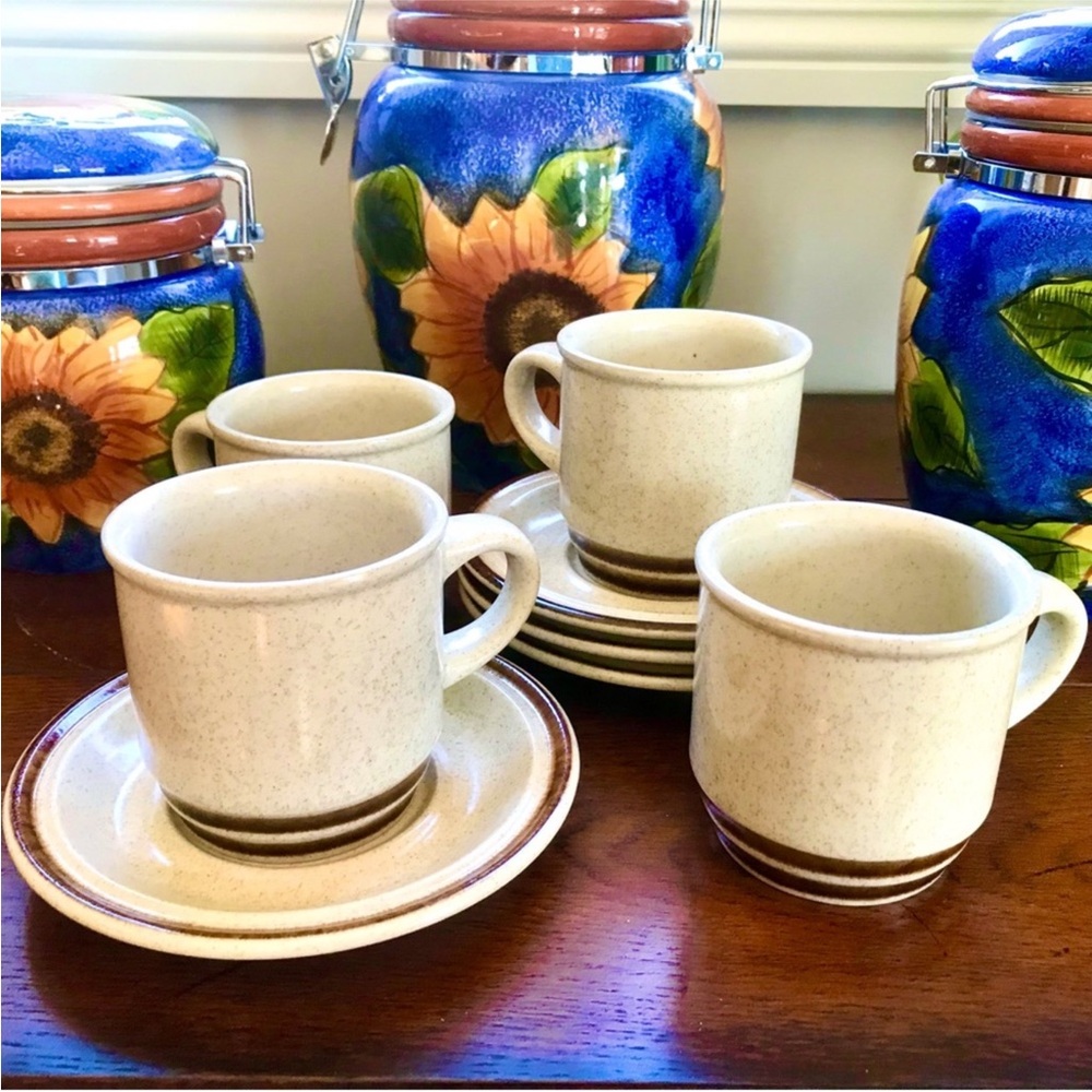 Vintage Suncraft Mugs and Saucer Set